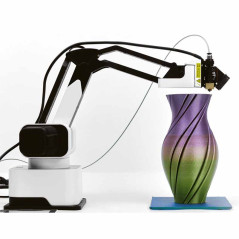 brat robotic imprimare 3d si laser in functiune