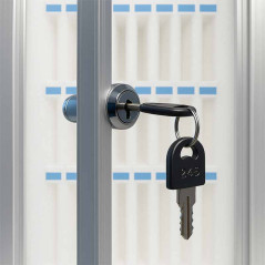 Utilizare dulap securizat telefoane pe catedra pentru organizarea clasei