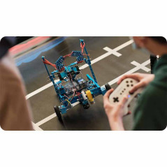 Utilizarea in scoli, licee si laboratoare STEM a unui kit robot educational programabil.